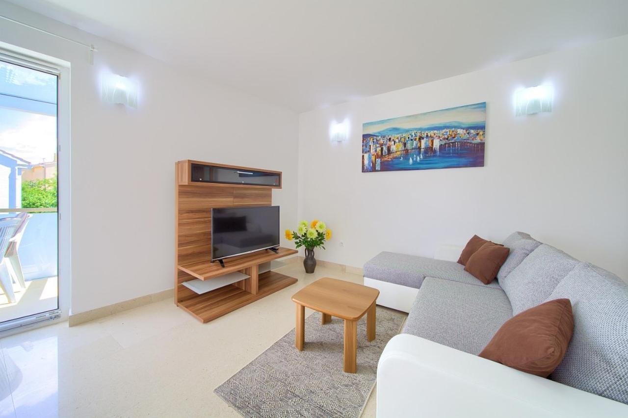 Apartment Anja Krk Town Εξωτερικό φωτογραφία