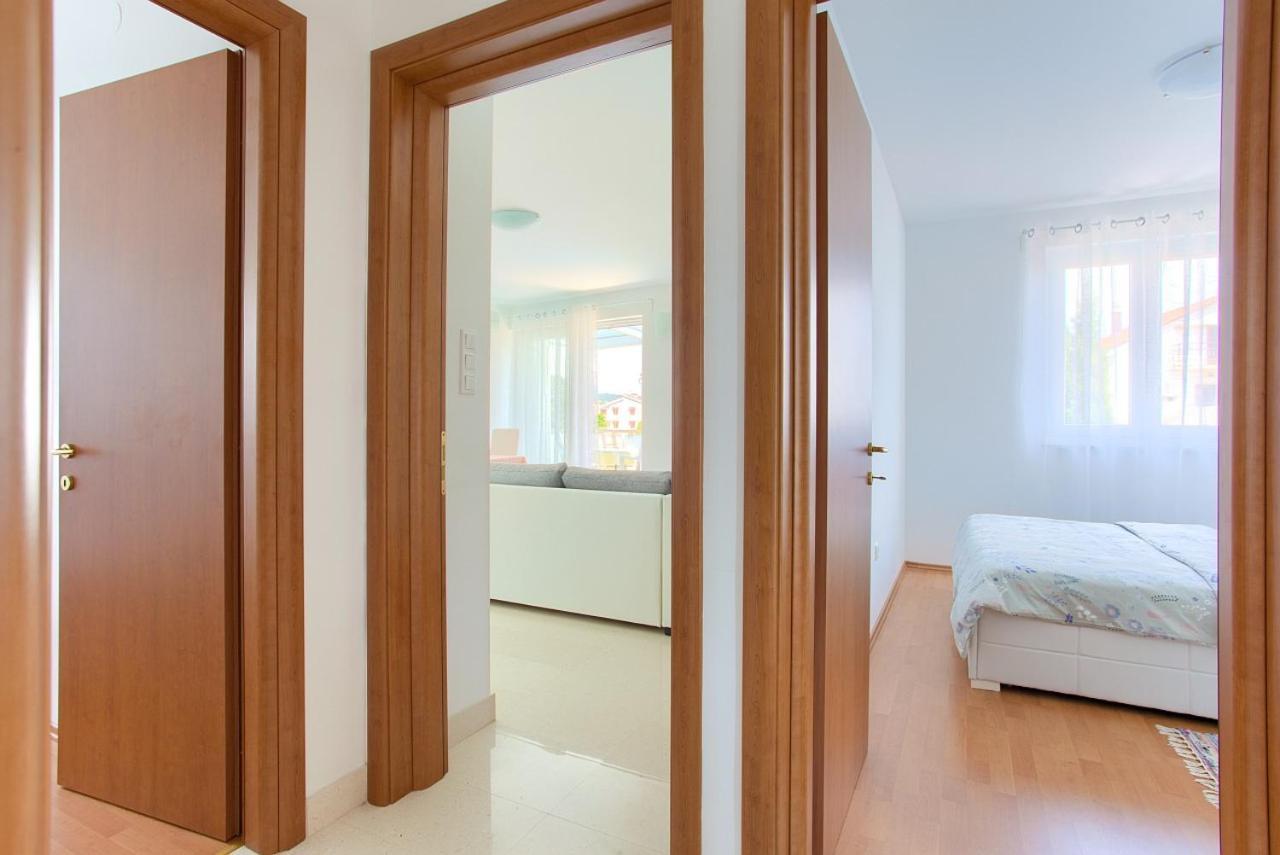 Apartment Anja Krk Town Εξωτερικό φωτογραφία