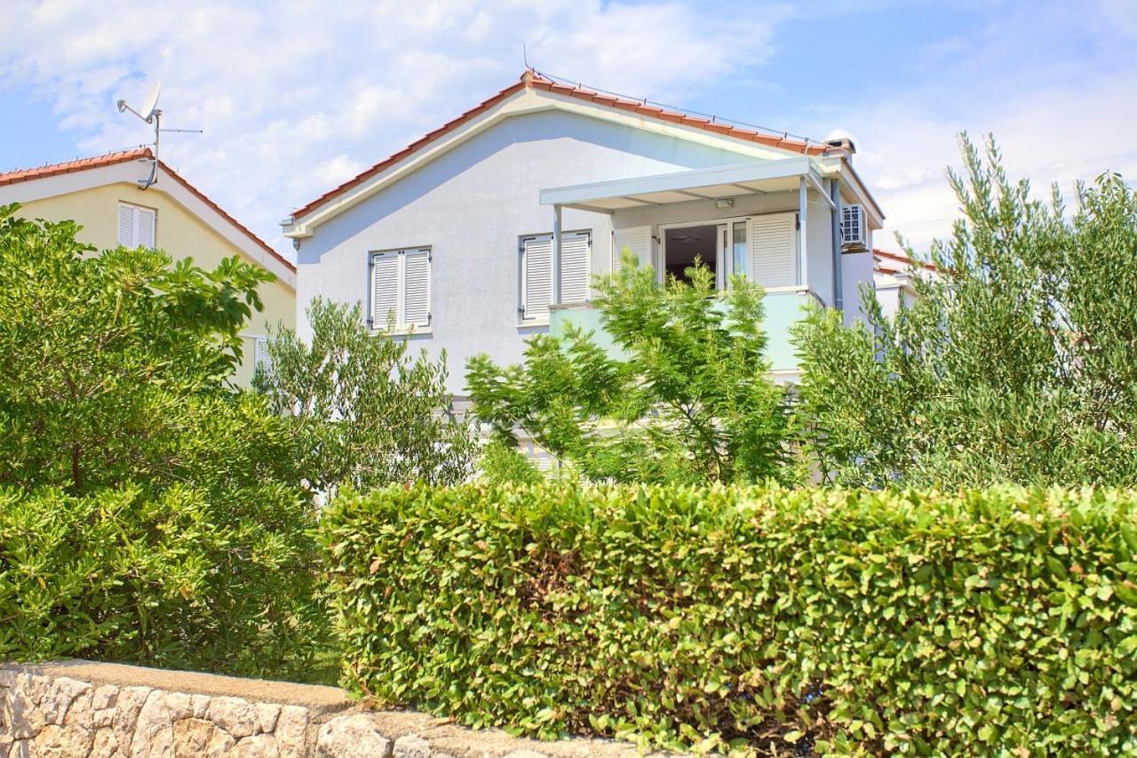 Apartment Anja Krk Town Εξωτερικό φωτογραφία