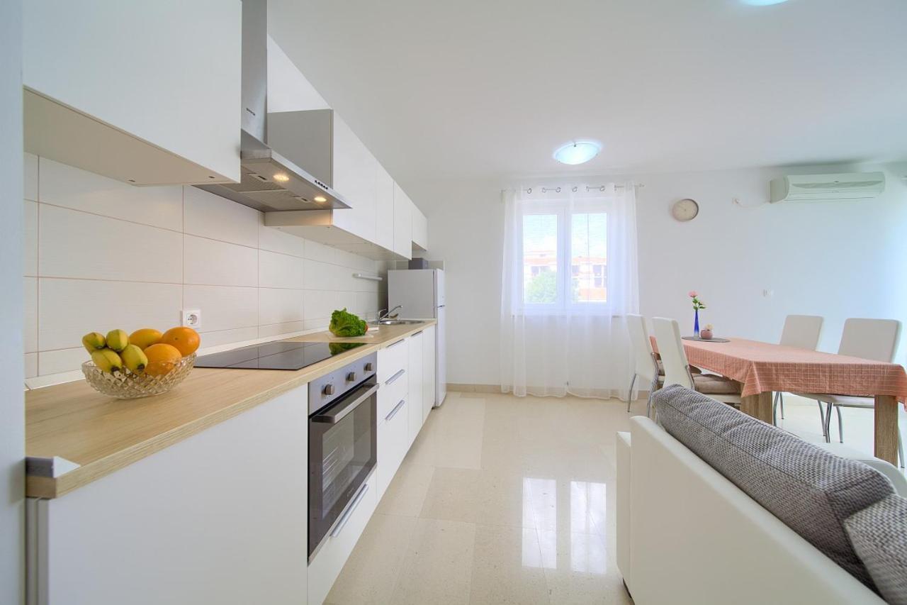Apartment Anja Krk Town Εξωτερικό φωτογραφία