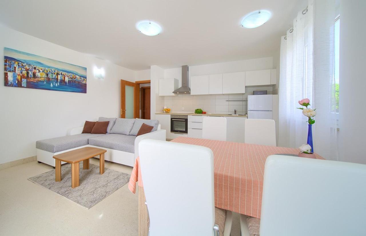 Apartment Anja Krk Town Εξωτερικό φωτογραφία
